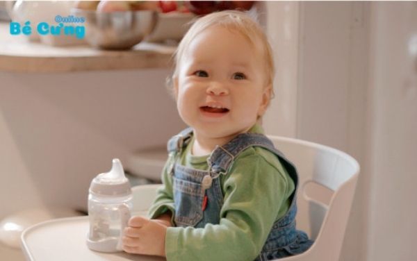 binh-tap-uong-nuoc-cho-be-becungonline-6