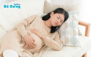 dau-bung-khhi-mang-thai